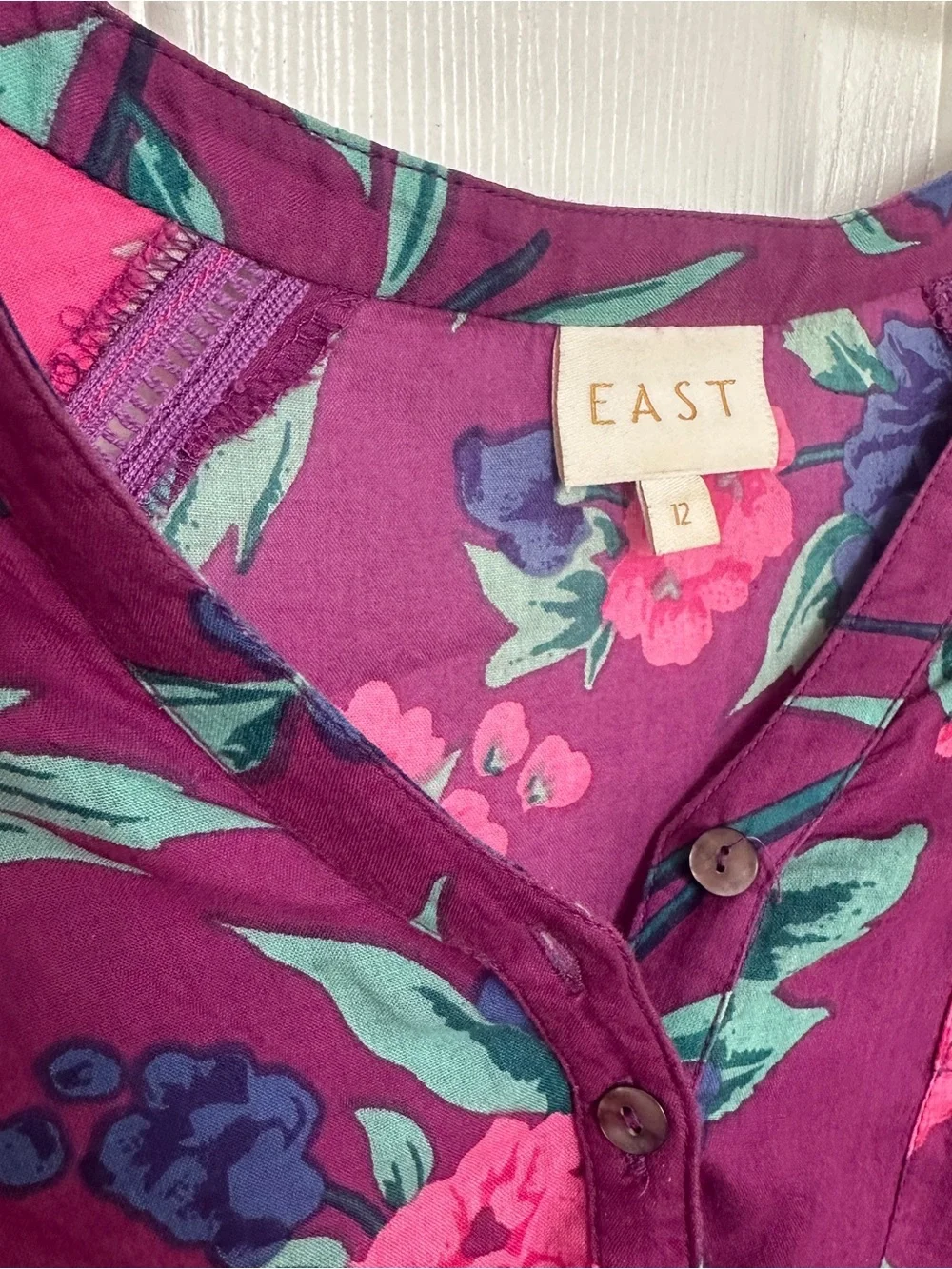 Women's Magenta Floral V-Neck Button-Front Blouse